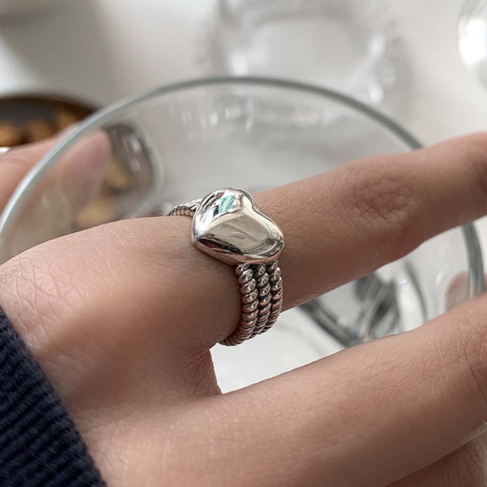 Cincin Model Terbuka Desain Hati Hollow Lapis Silver Gaya Retro Untuk Wanita