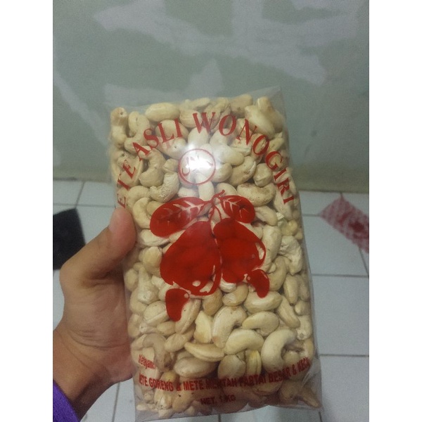 

KACANG METE WONOGIRI MENTAH fresh