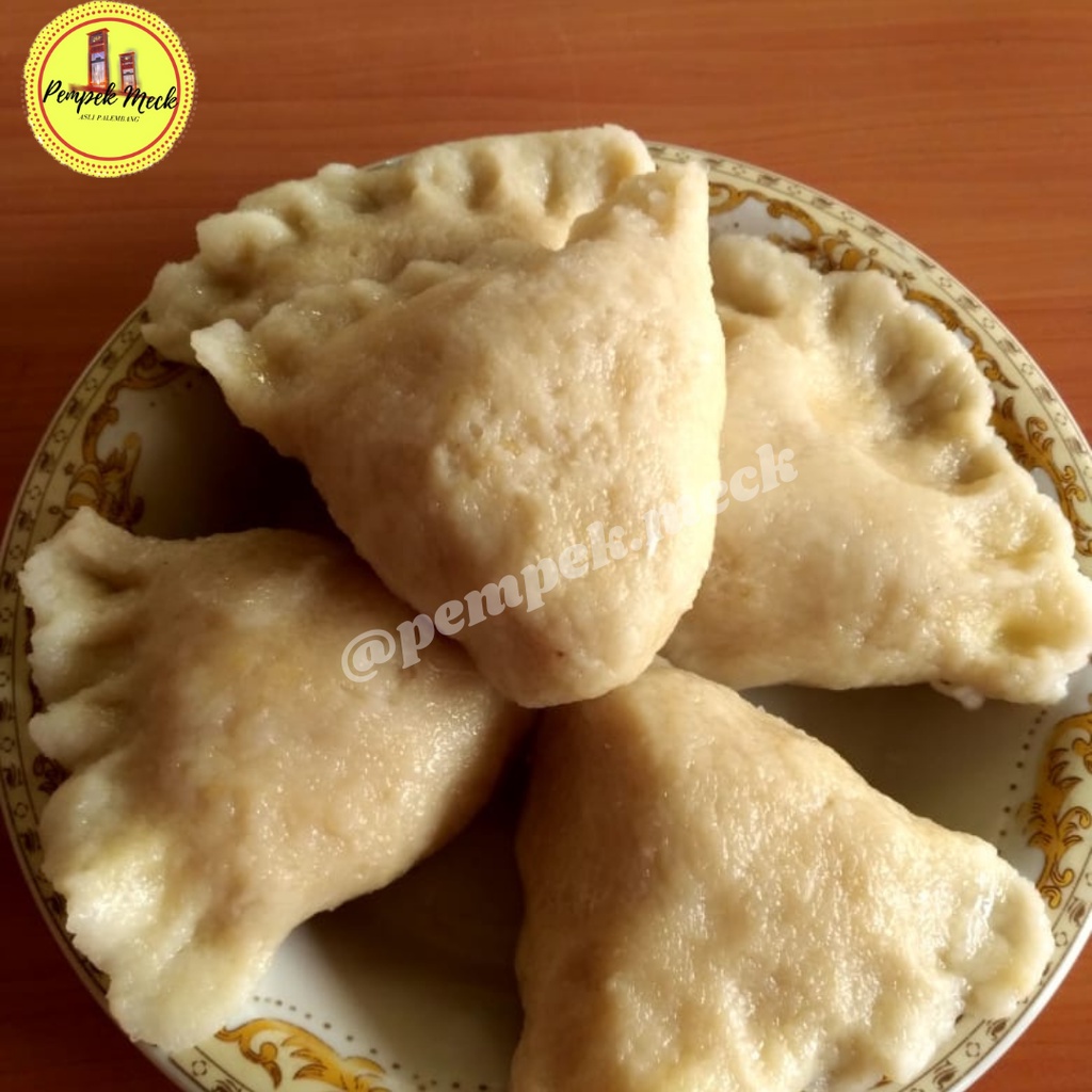 

Pempek Kapal Selam + 2pcs Pempek ikan kecil (pempek telur/adaan/lenjer/kulit/keriting)