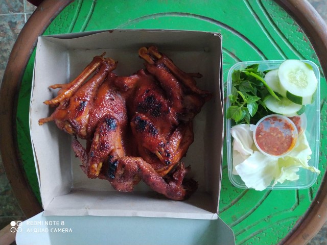 Celana Kulot Motif Batik Kekinian