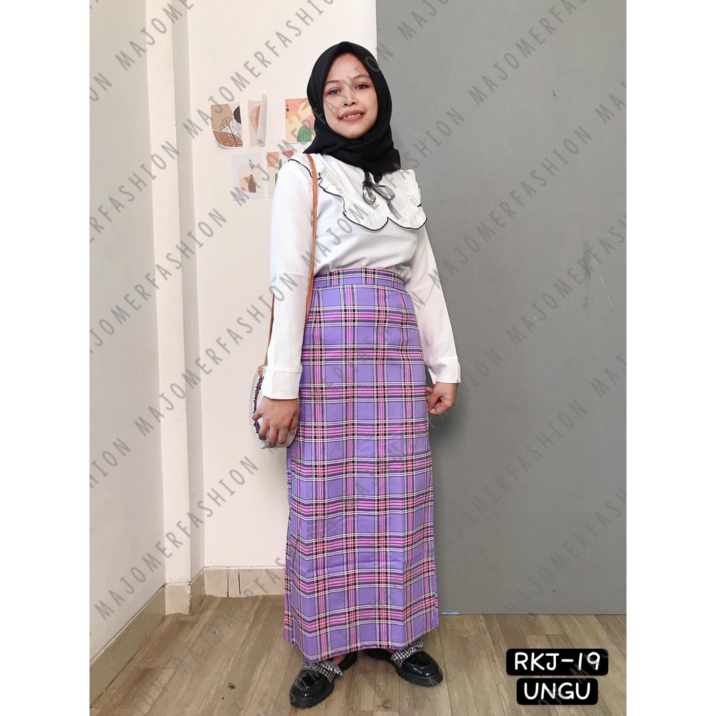 MAJOMER ® | ISHAK TARTAN LONG SKIRT - ROK PANJANG SEMI SPAN-RKJ-19 UNGU