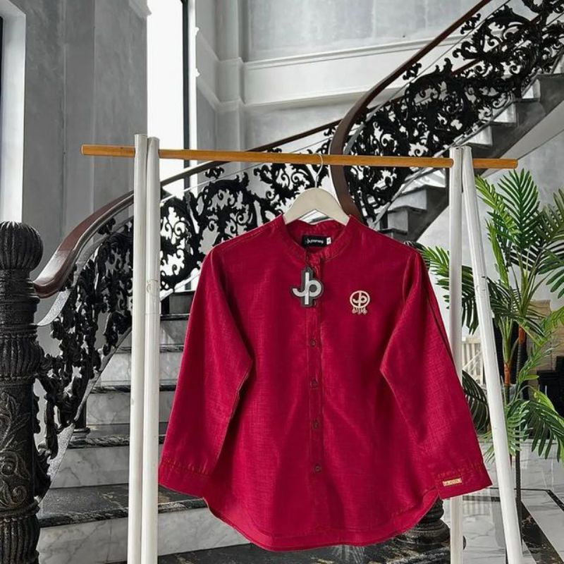 JOURNEY TOP BELLA MAROON