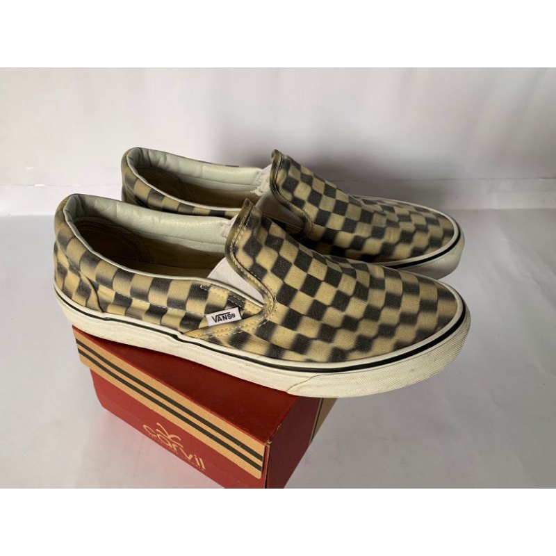Vans Checkerboard Blur Sepatu Slip On Ukuran 43
