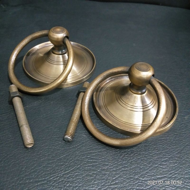 Handle gebyok antik diameter 9cm.