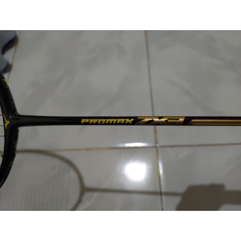 Raket Mizuno Promax ZX3