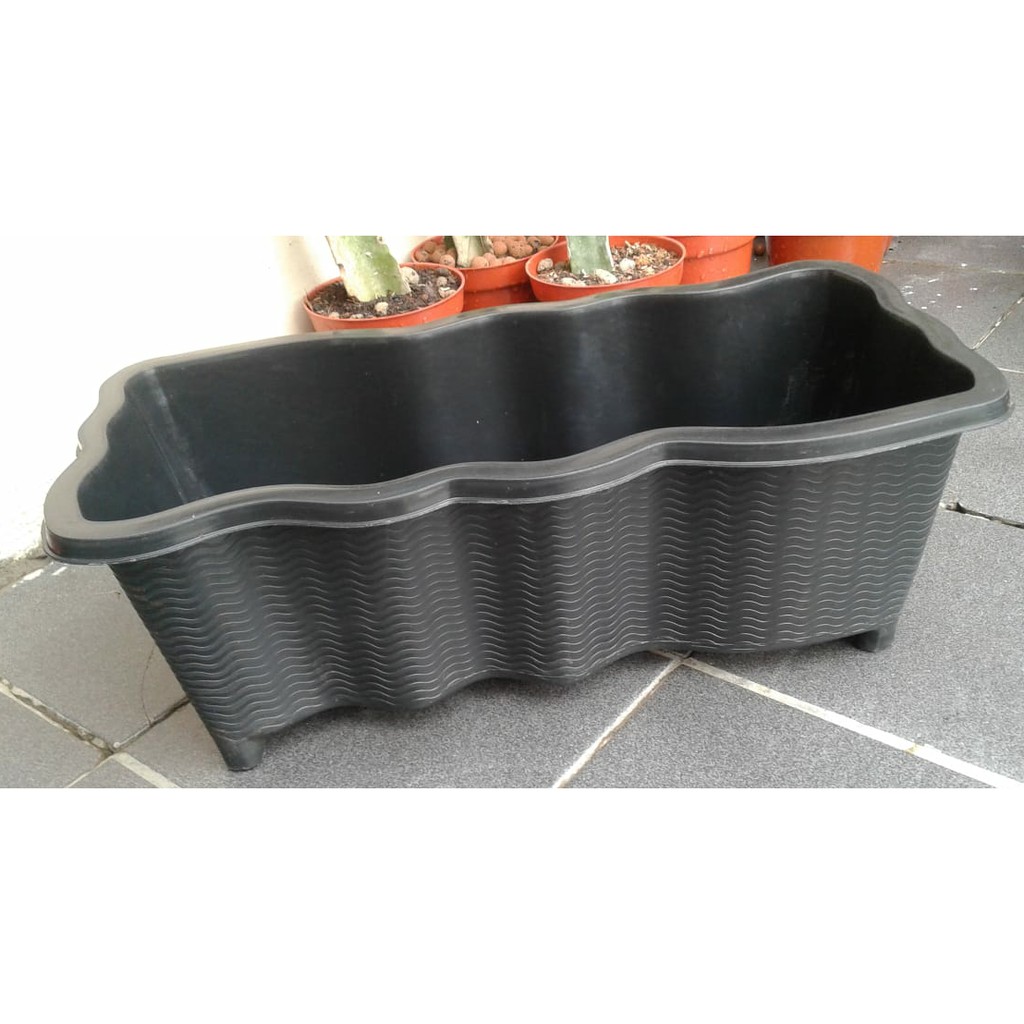 6PCS Pot Sgp 03 Hitam Pot Bunga Kotak Panjang Plastik 40CM Untuk Bibit Bunga 40 Cm