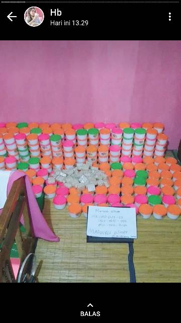 Hand body whitening (harga udah termasuk 2 pot Hb )