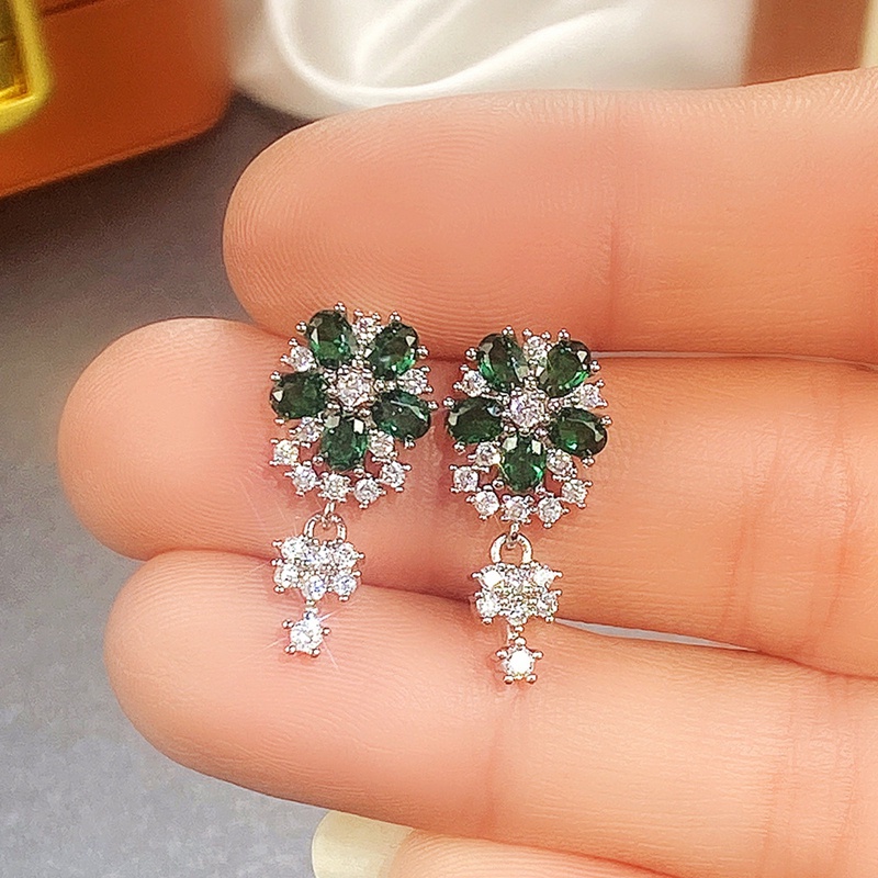 Anting Tusuk Gantung Wanita Desain Bunga Hijau Hias Cubic Zircon Gaya Eleganmewah Untuk Pertunanganpernikahan