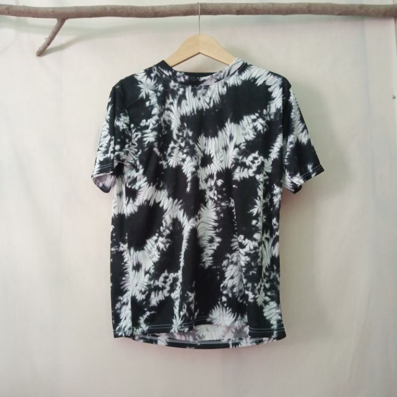 KAOS HITAM OVERSIZE TIE DYE