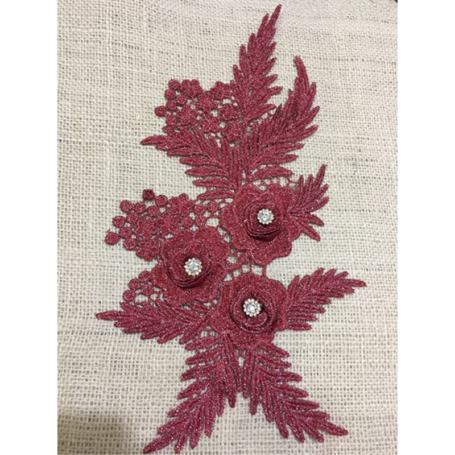 APLIKASI BORDIR TIMBUL BENANG EMAS