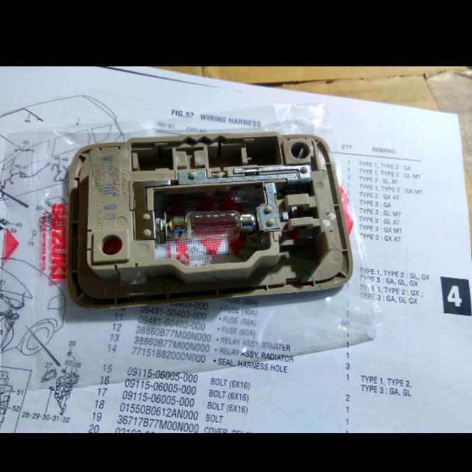 Lampu plafon belakang Ertiga