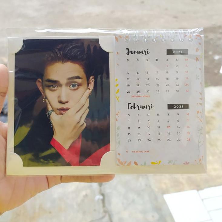 

（DIKIRIM DARI JAKARTA） [SEHARI JADI] Kalender Meja 2021 Custom KPop/Non Kpop - Kaepici