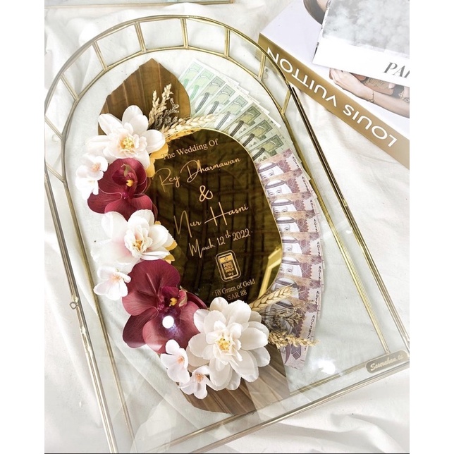 MAHAR WINDOW TERARIUM GOLD AKRILIK UANG MELINGKAR