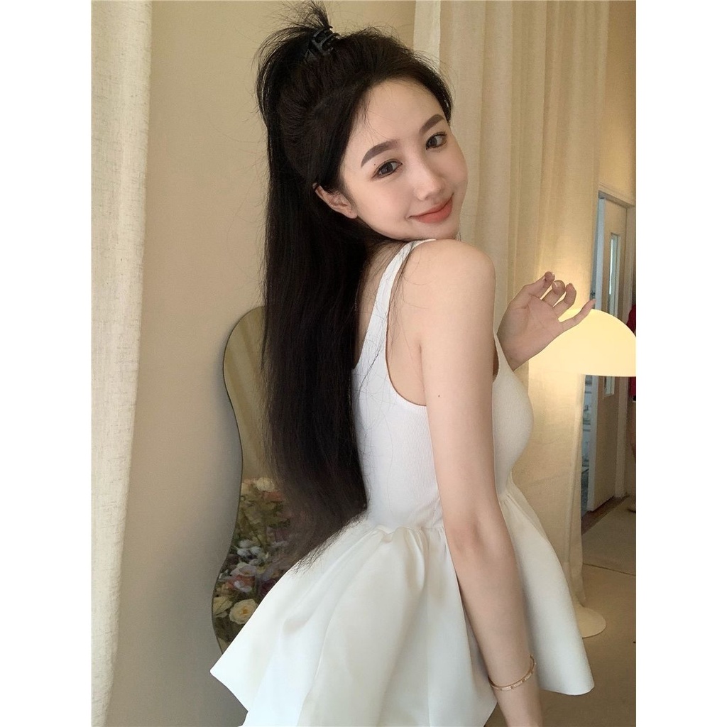 Red wanita white suspender design sense niche sweet and spicy wind top pakaian luar wanita musim panas tanpa lengan pinggang ruffled rompi belakang yang indah