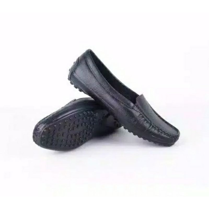 SEPATU KARET FORMAL WANITA Yumeida