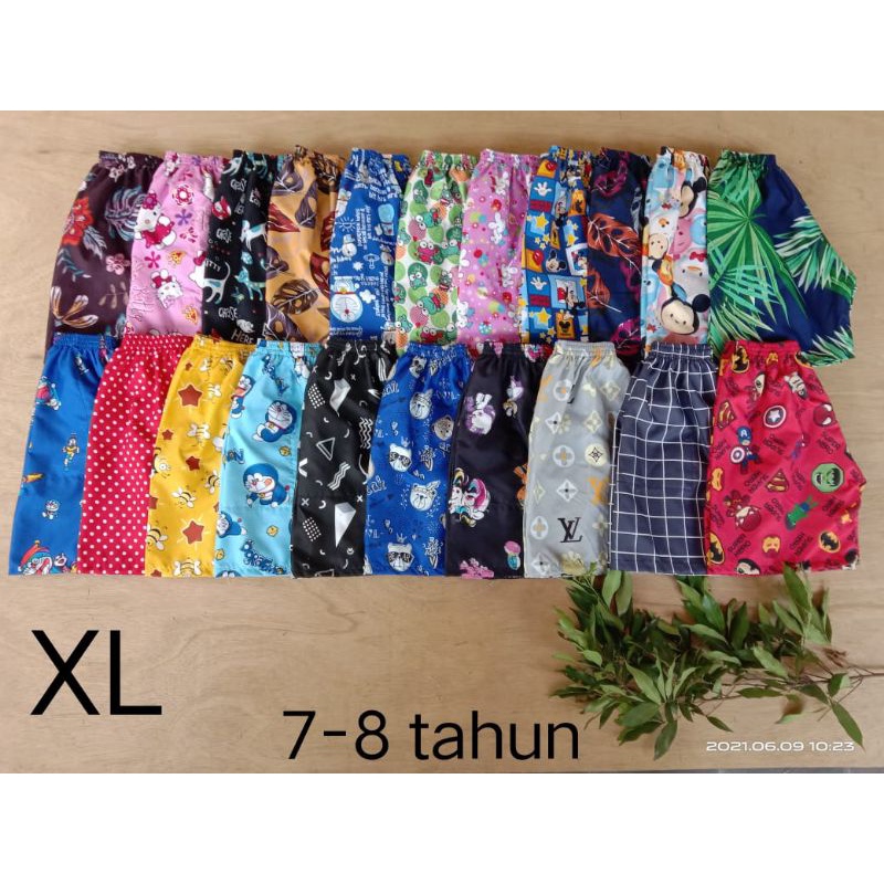 Celana Pendek Anak Xl usia 7-8 tahun