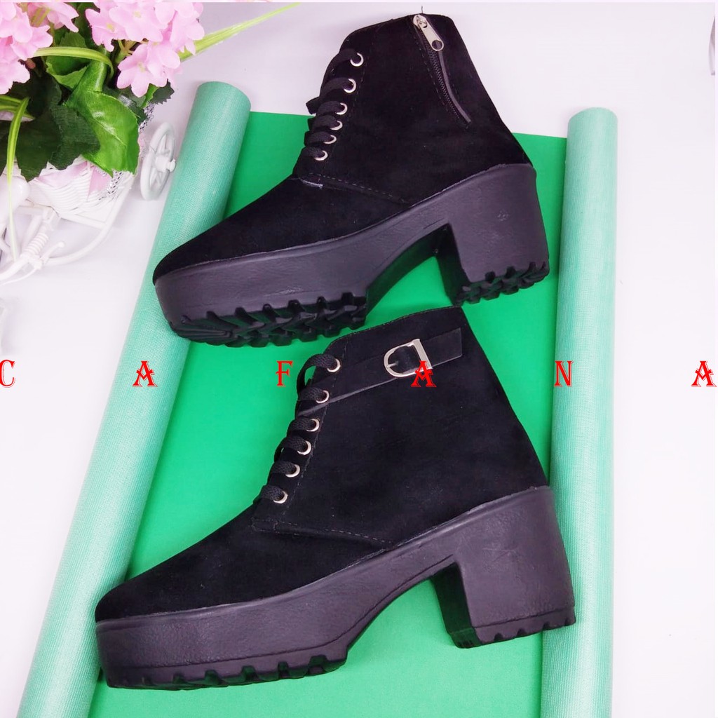 BEST SELLER Sepatu Boots  Wanita SBO99