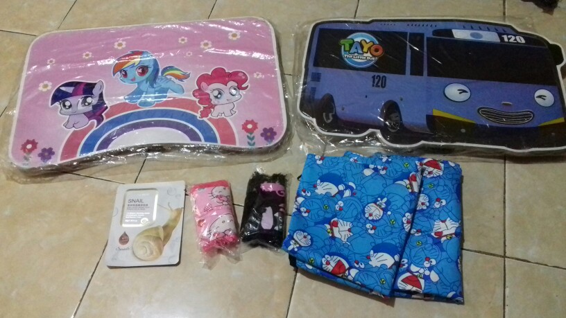 Set Sarung Bantal + Guling Karakter