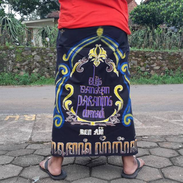 

Sarung lukis
