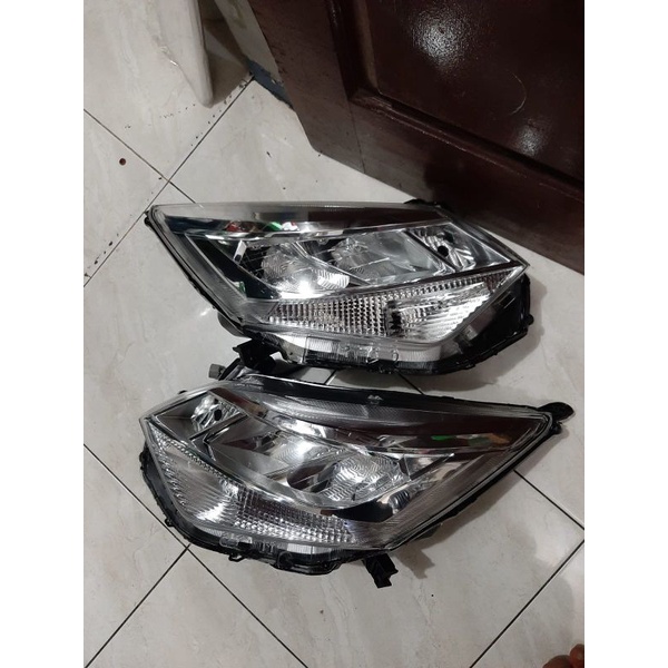 headlamp lampu depan calya sigra led original