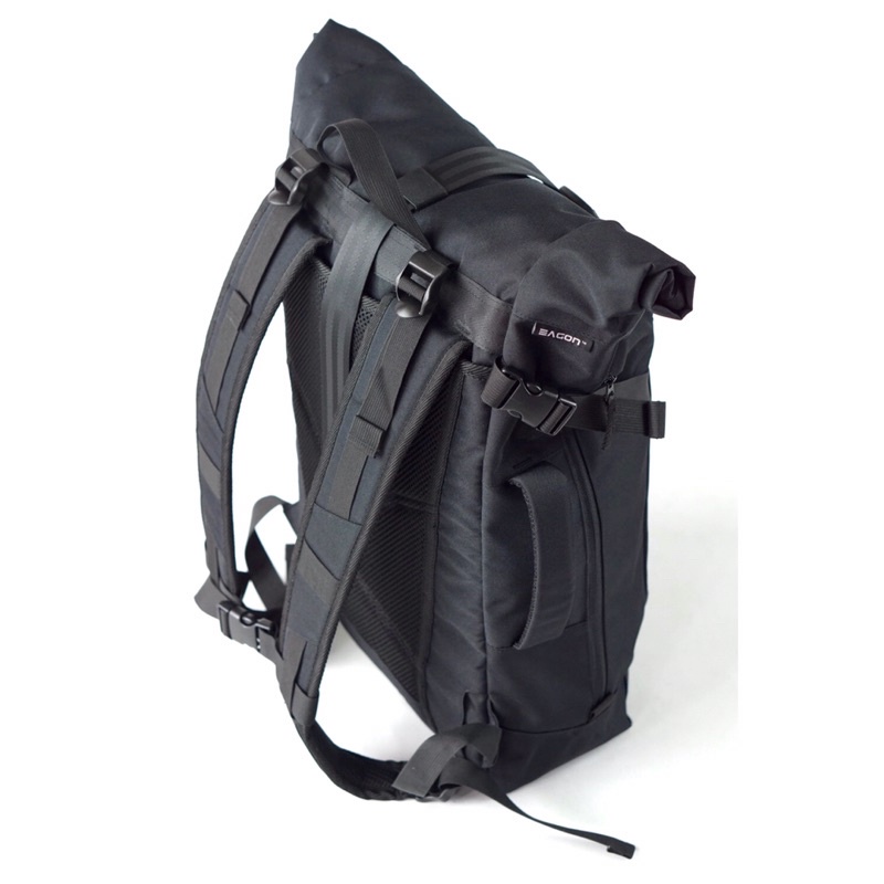 E.S BRAWLER ROLLTOP B.01