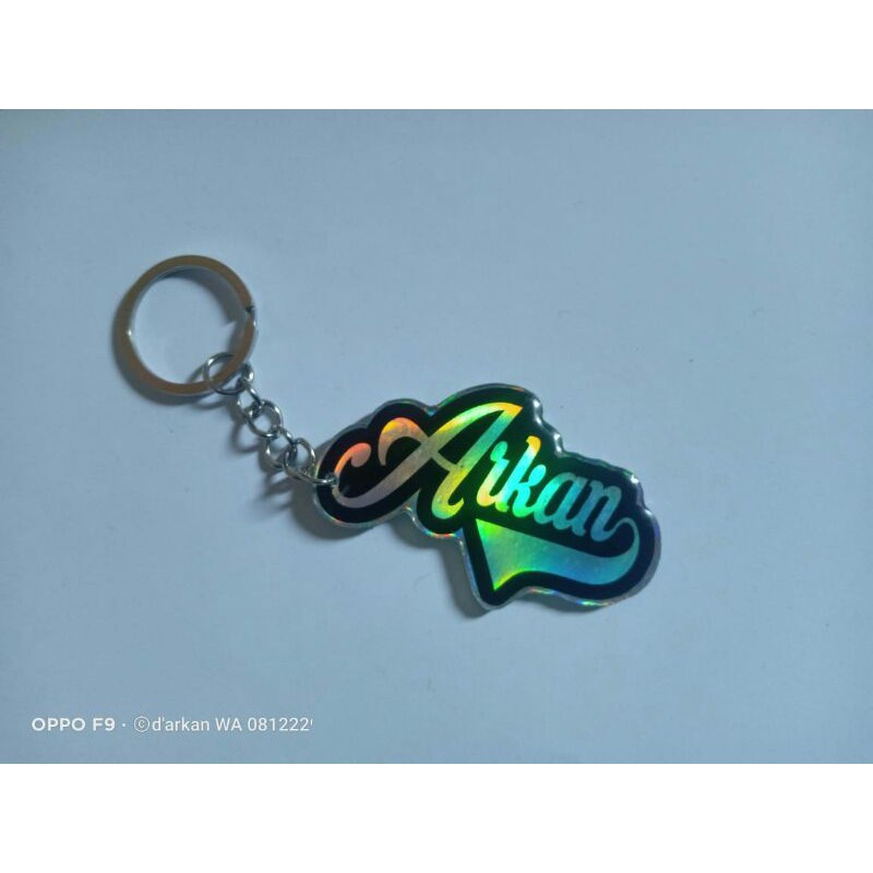 

gantungan kunci nama hologram