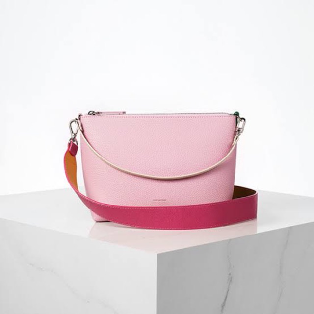 New Find Kapoor Pingo Flat plus free extra strap