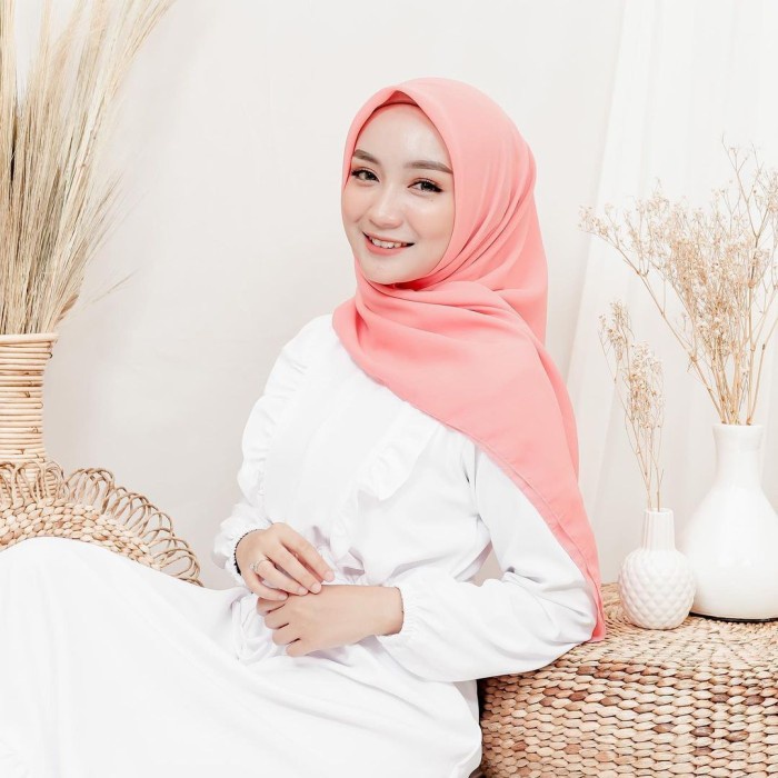 JM Kerudung Segi Empat Polos "Warna Pink" / Hijab Segi Empat Polos Pink - Salem