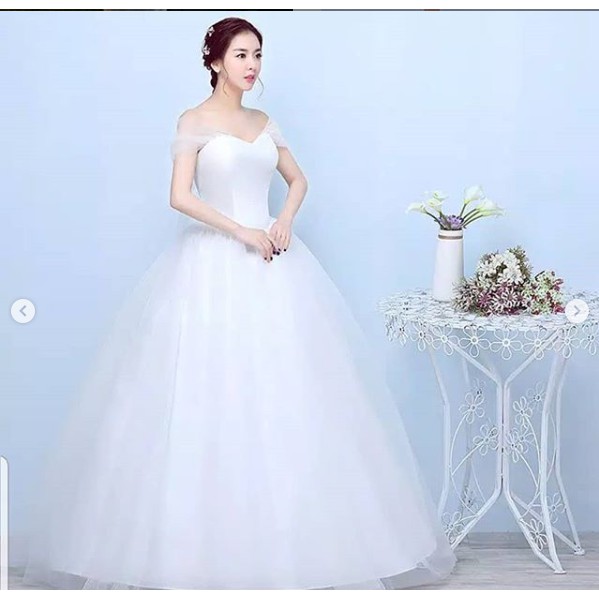 Gaun Wedding Sabrina putih