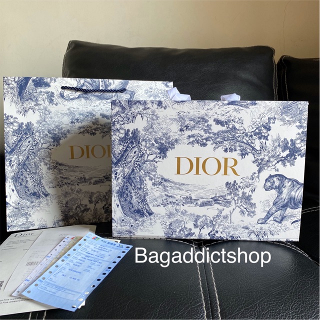 

BagAddict Box SET New CD Small (Box, Paperbag Medium + Bill)