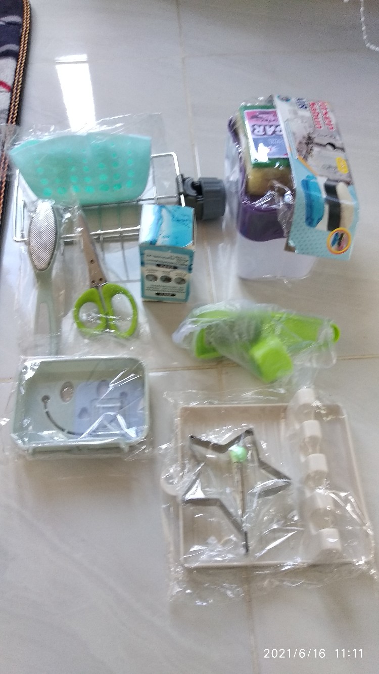 Rak Gantungan Barang & Sabun Keran Air Peralatan Dapur