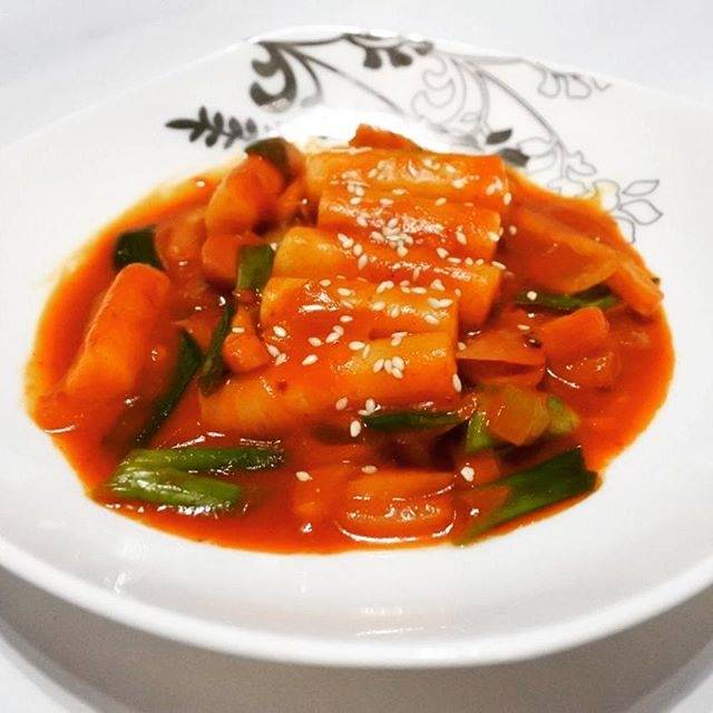 

Tteopoki enak dan murah