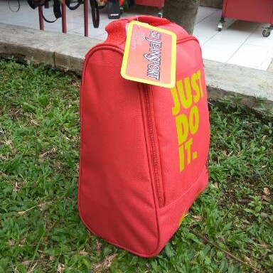 Tas tempat sepatu polos hitam