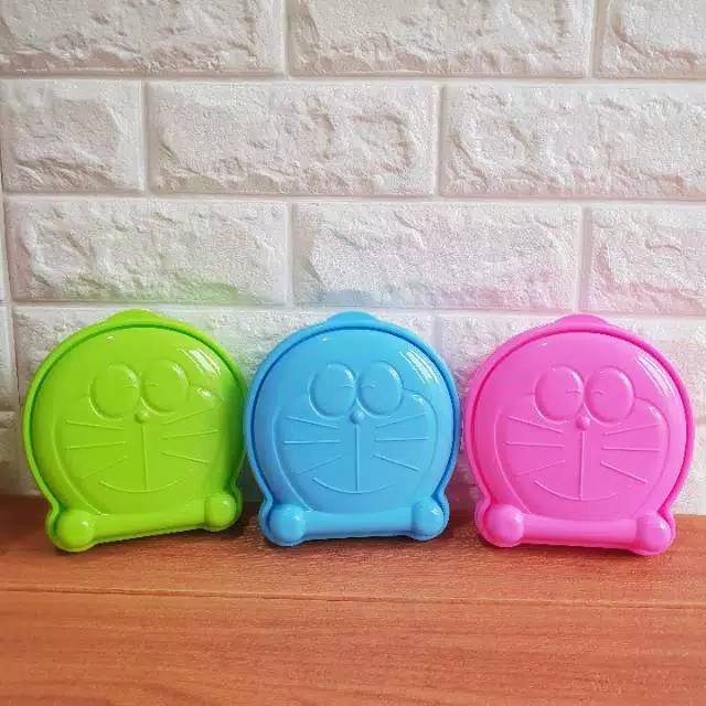 Lunch Box / Kotak Makan Anak / Tempat Makan Anak Doraemon / Wadah