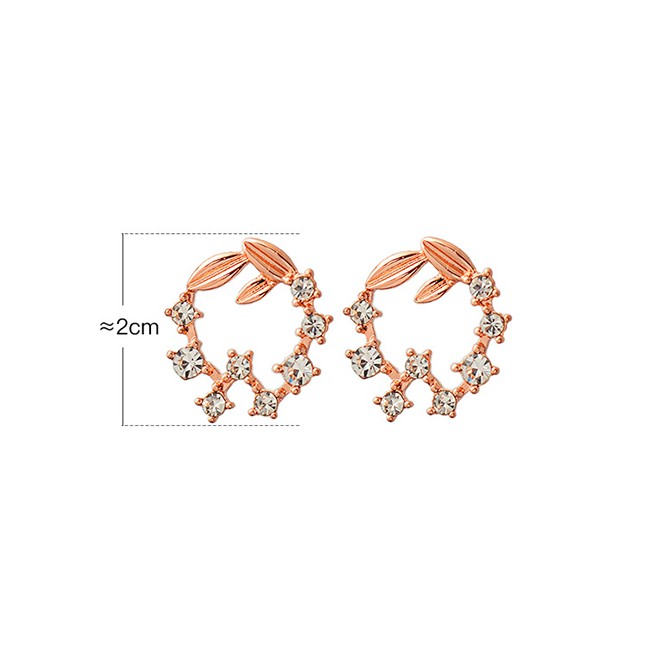 LRC Anting tusuk Fashion Rose Gold Pierced Rose Earrings With Crystals And Diamonds D76796