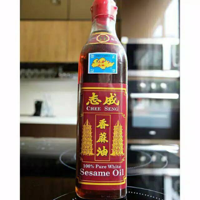

Minyak Wijen / Sesame Oil 100% Pure White Chee Seng 750ml