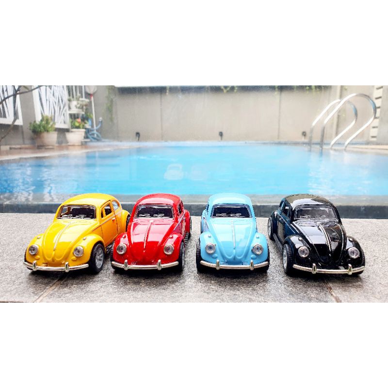 Diecast Mobil Volkswagen Beetle VW Kodok Miniatur Mobil Mainan VW Kombi Pajangan Skala 1:32 Mobil Jadul