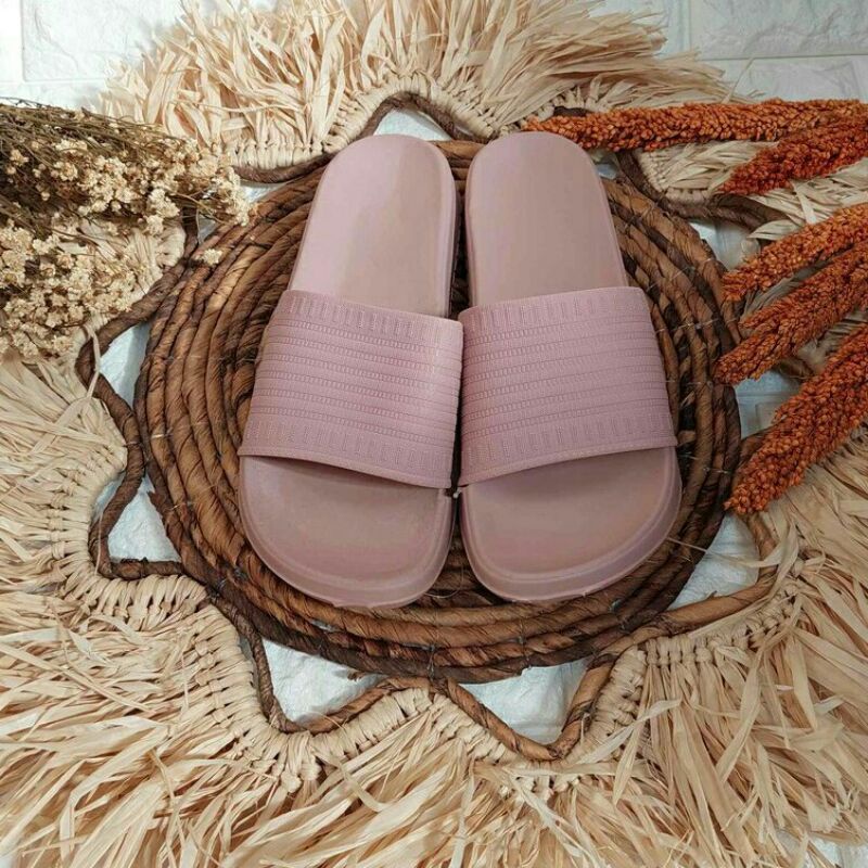 SANDAL WANITA KARET KOKOP (IRSOE)211