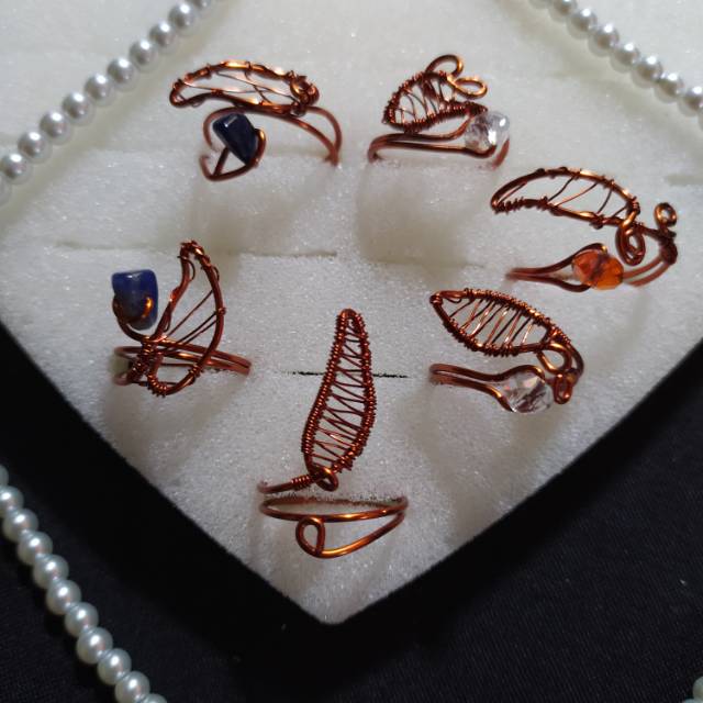 Cincin tembaga model daun