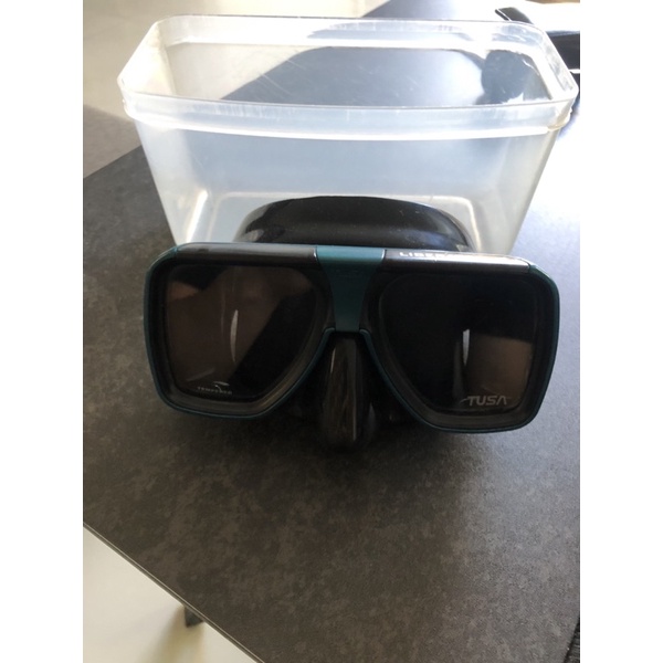 Tusa Liberator Plus scuba mask