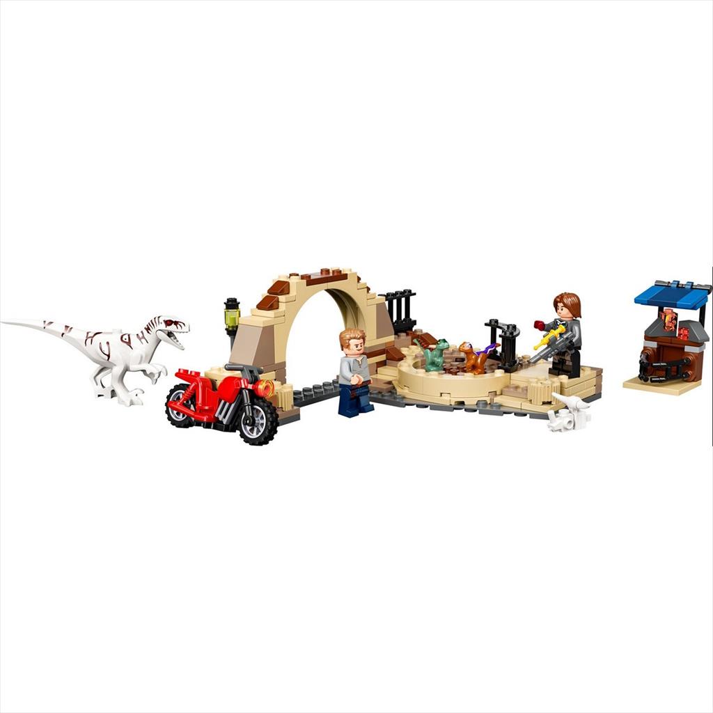 LEGO Jurassic World 76945 Atrociraptor Dinosaur Bike Chase