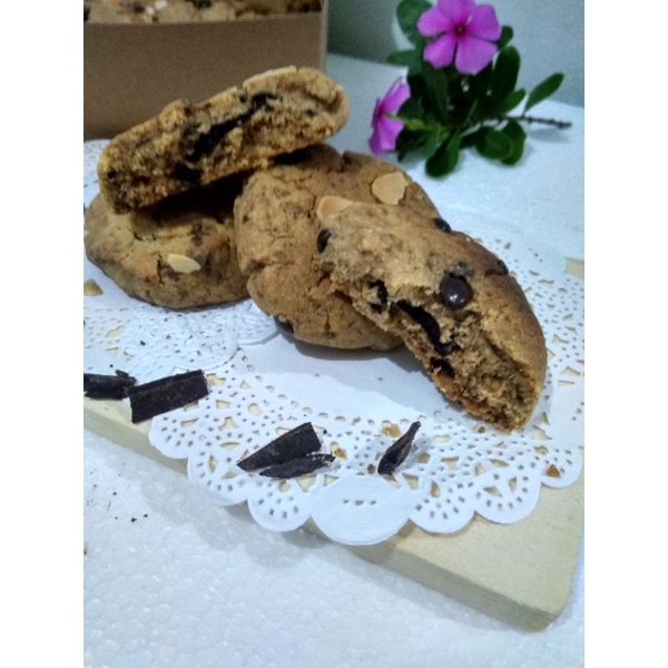

Chubby Soft Cookies Double Coklat / Soft Cookies Green Tea Almond (Satu Box 5 pcs Bisa Mix)
