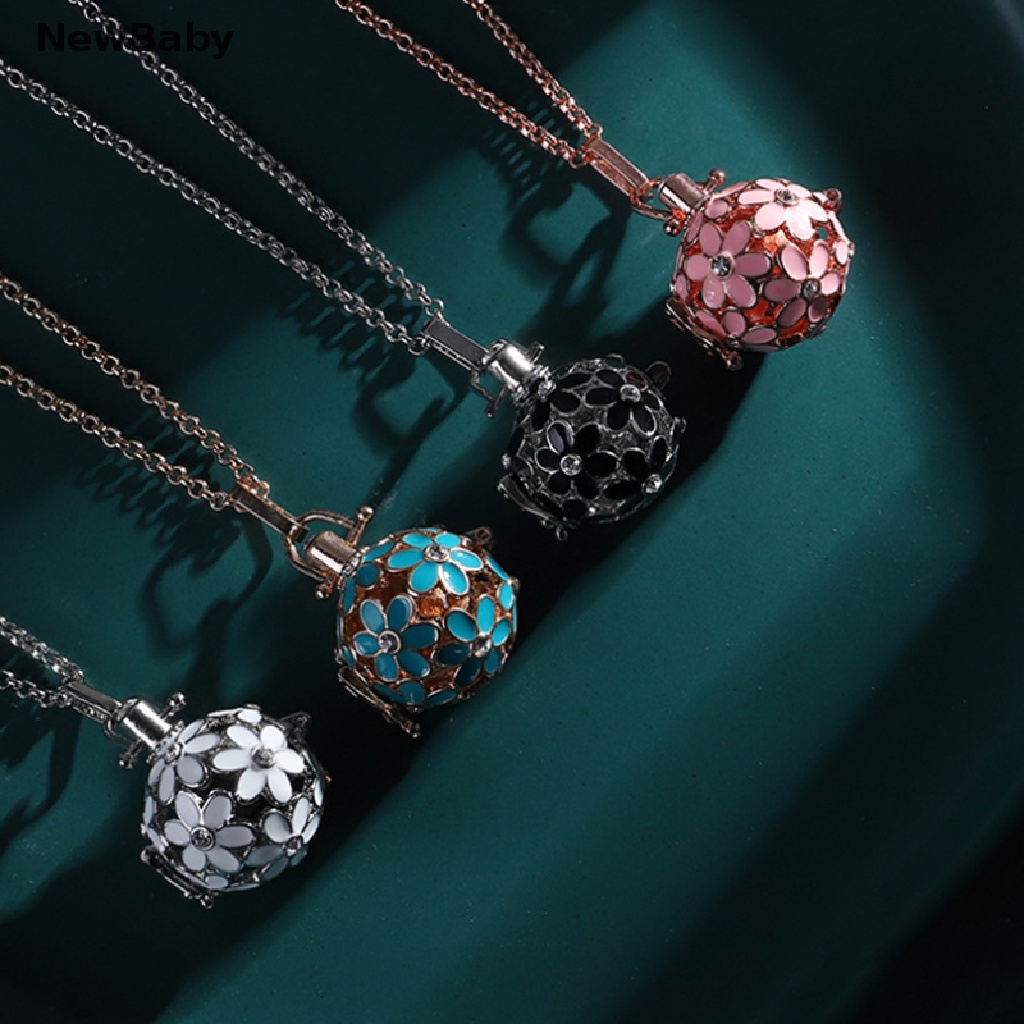 New Kalung Rantai Liontin Locket Bulat Aksen Bunga Daisy Untuk Wanita