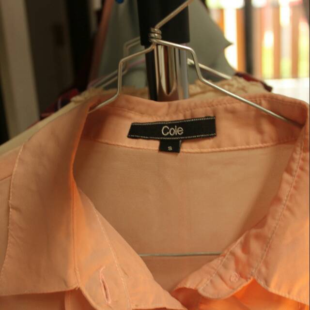 Kemeja / Atasan / Hem Wanita Lengan Pendek Merk Cole Model Rempel