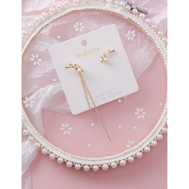 LRC Anting Tusuk Fashion Golden Asymmetric Antler Pearl Earrings D71066