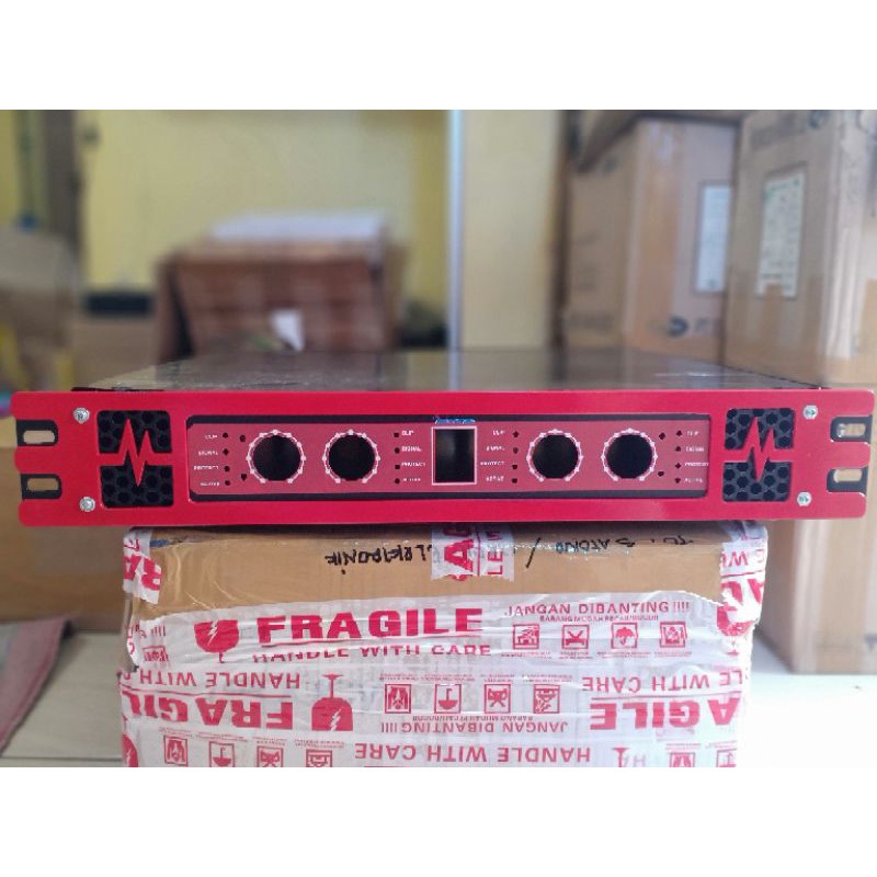 Box power 1,5 U ( 4 chanel )