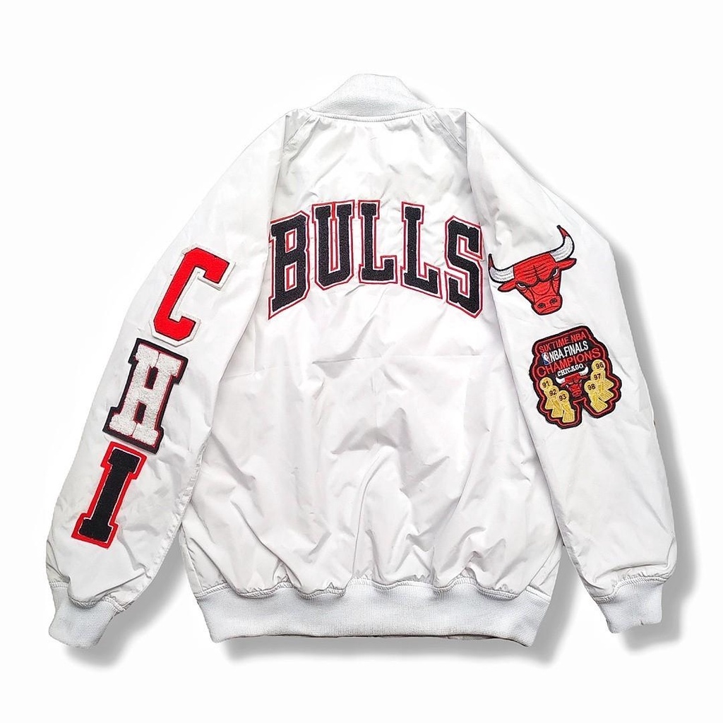 Jaket VARSITY BULLS HAND LOGO / Jaket Varsity Pria / Jaket Varsity Wanita Available M L XL Casual Good Brand Quality (Fulltag) Realpict