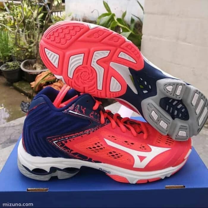 mizuno wave lightning z5 blue