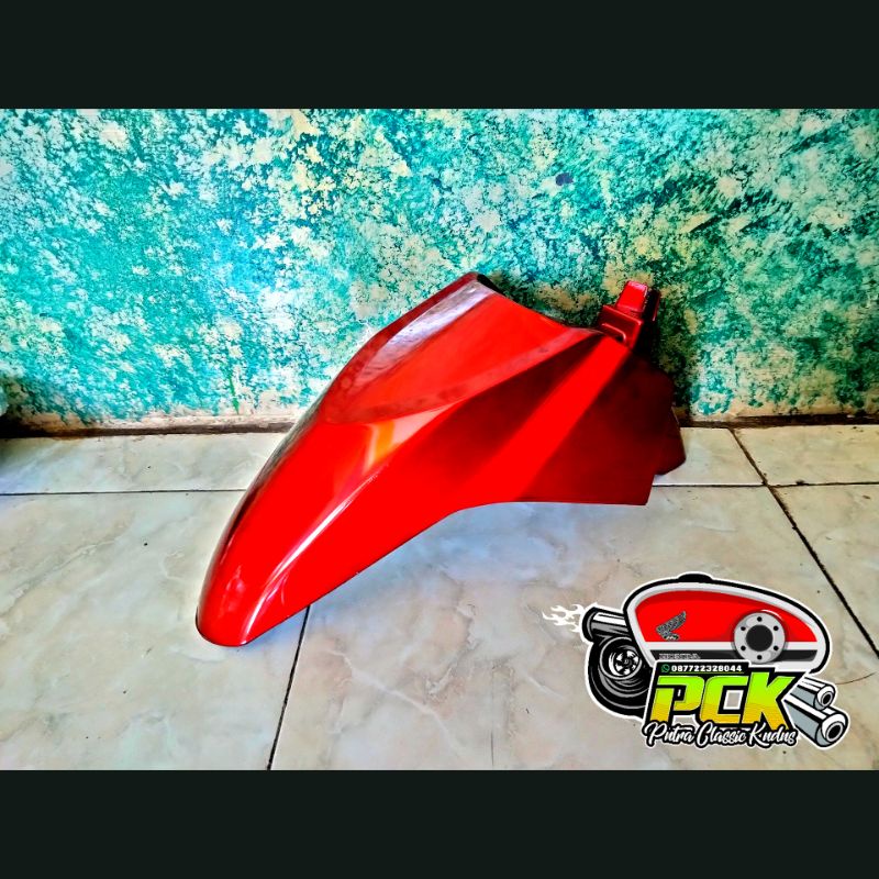 Spakbor slebor Depan Vario 125 FI lama old merah