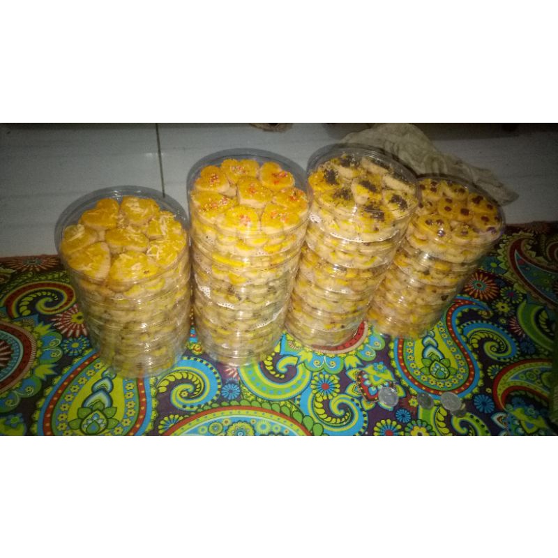 

Kue kacang/kue cinta/kue kering/ kue hantaran lebaran 250gr